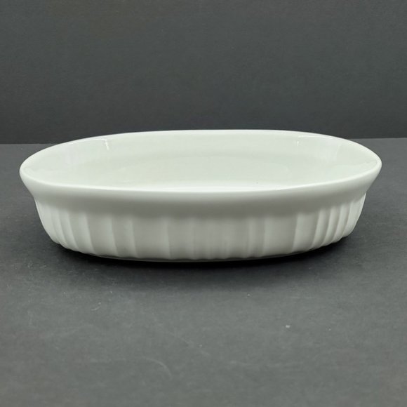 Corningware French White 24 oz Round 15 oz Oval Casserole Dishes - Picture 8 of 13